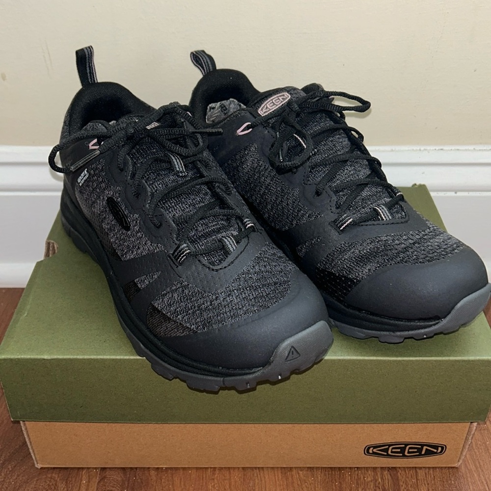 KEEN Women's Terradora 2 Waterproof Low Height Hiking Shoes